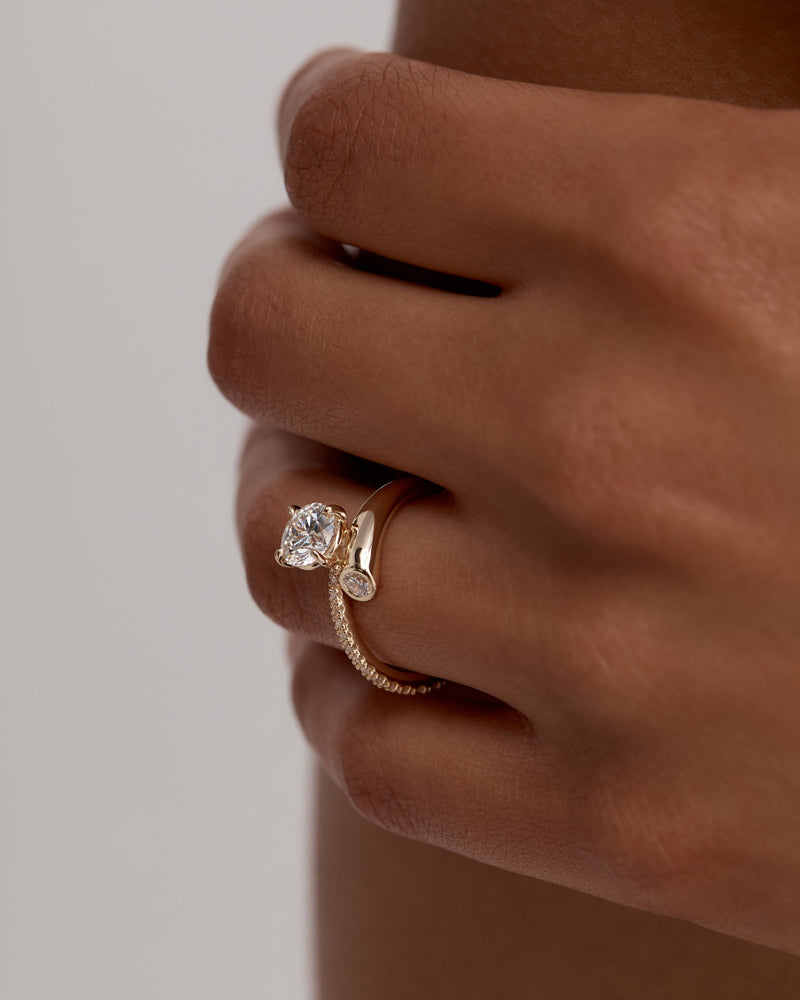 1.50CT-2.50CT Round Cut Moissanite Diamond Unique Pave Engagement Ring