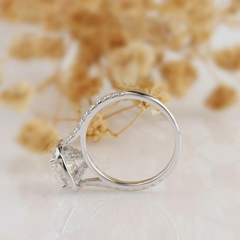 1.0CT Round Brilliant Cut Halo Style Moissanite Engagement Ring