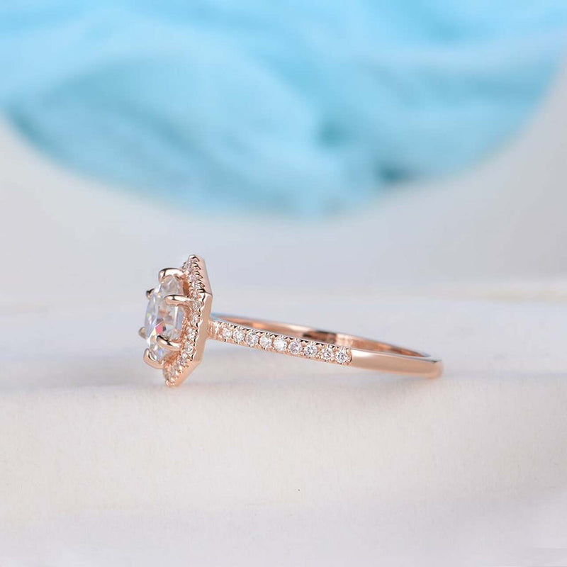 1.0CT Round Brilliant Cut Unique Halo Moissanite Engagement Ring