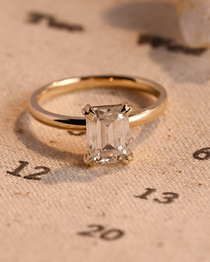 1.0-3.0 CT Emerald CVD Diamond Solitaire Engagement Ring