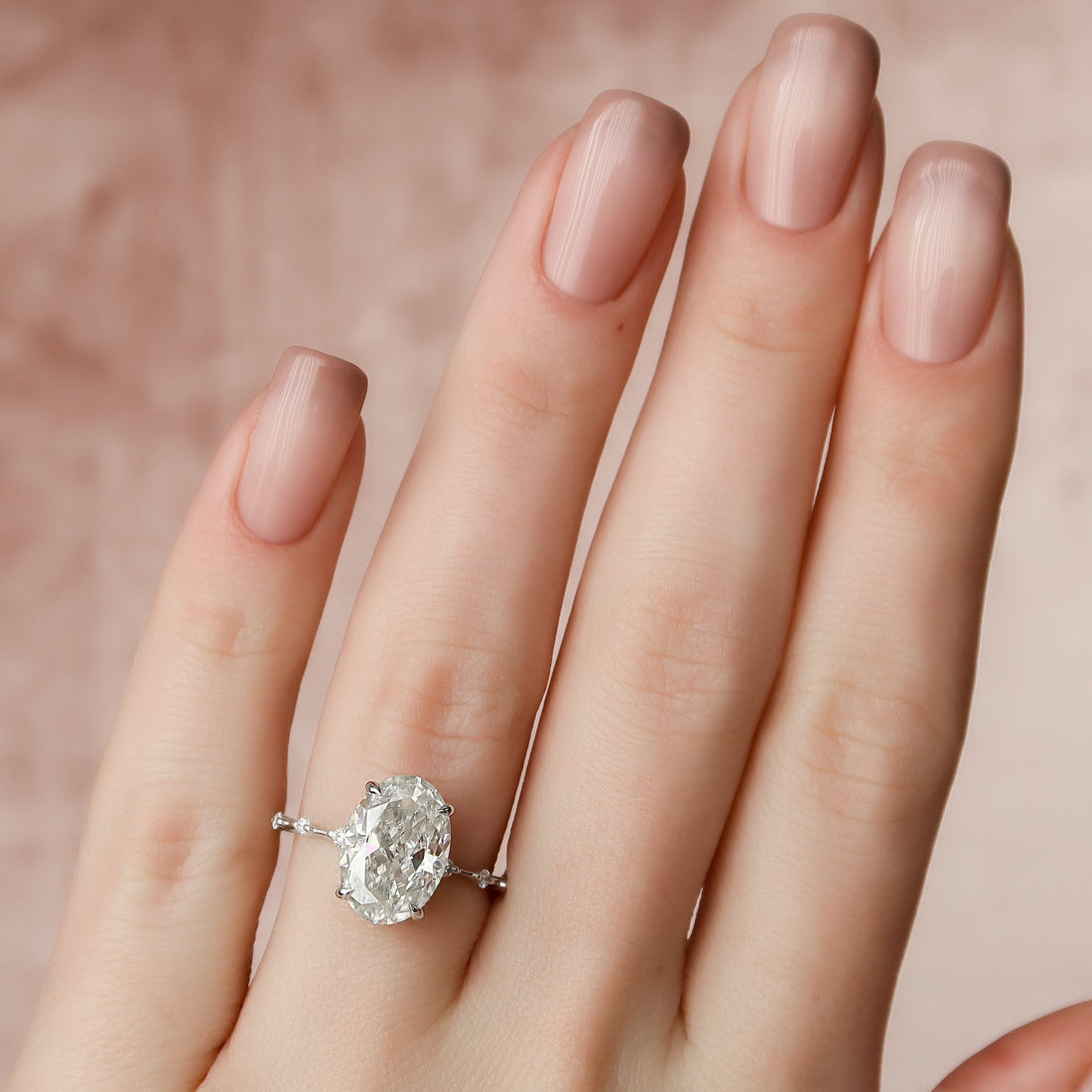 2.0 -4.0 CT Oval Cut CVD Diamond Dainty Engagement Ring