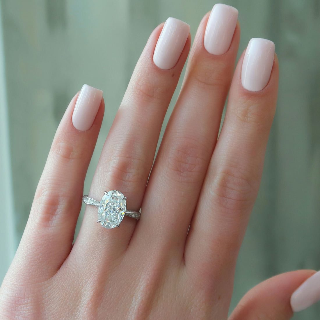 2.0 - 4.0 CT Oval Cut CVD Diamond Twisted Engagement Ring