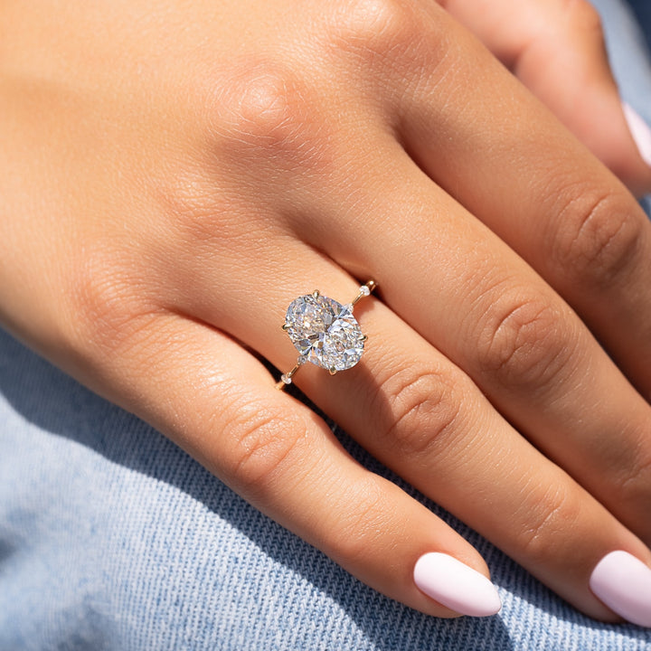 2.0 -4.0 CT Oval Cut CVD Diamond Dainty Engagement Ring