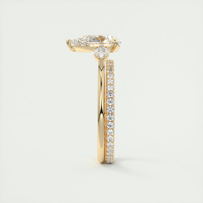 2CT Pear Cut Moissanite 3 Stones Engagement Ring