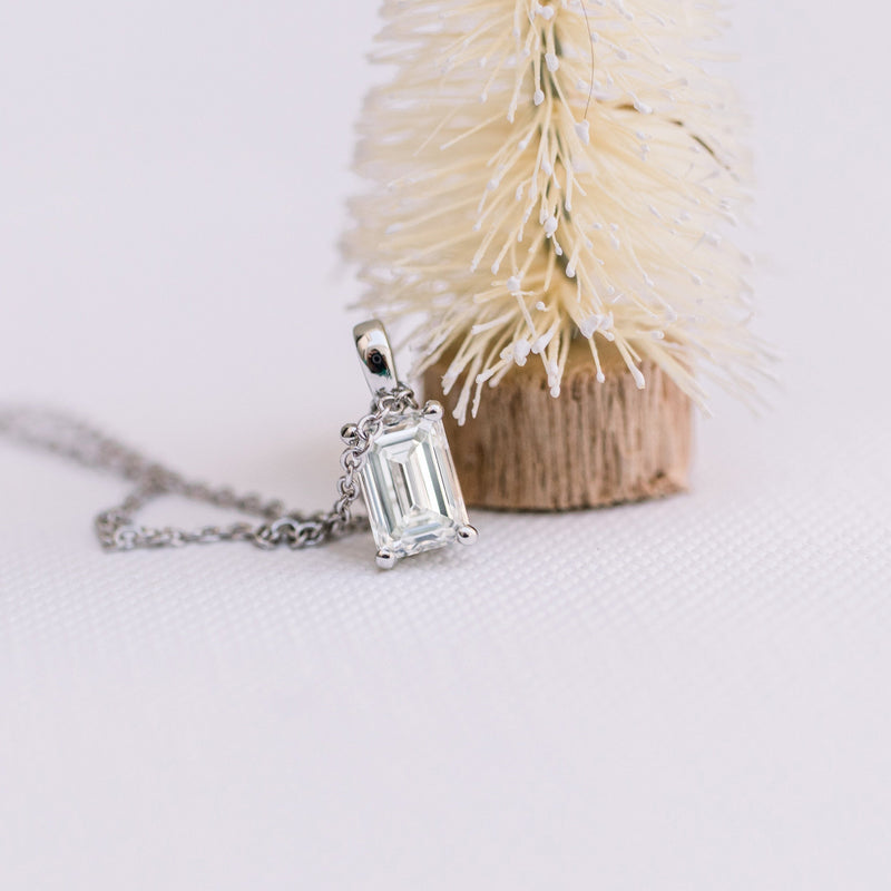 0.70CT-1.50 CT Emerald Cut Moissanite Solitaire Layering Necklace