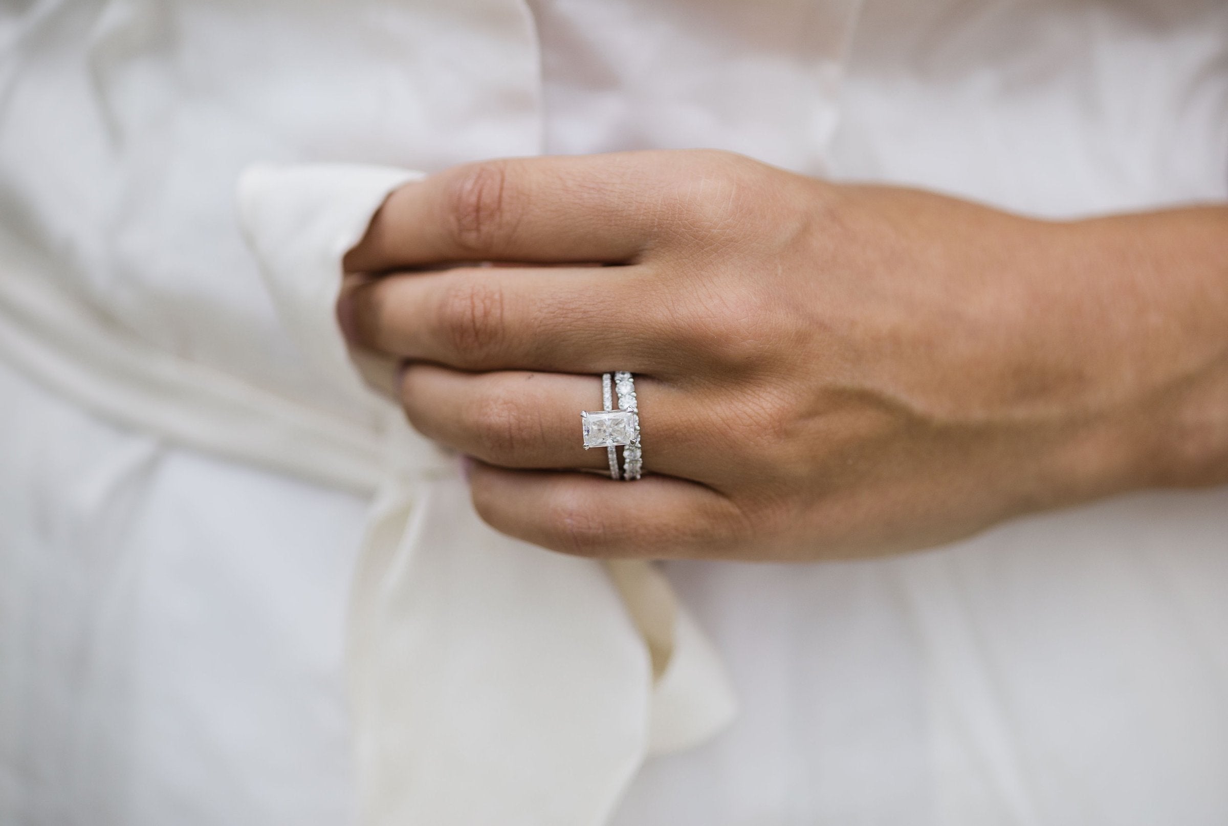 2.0CT Radiant Cut Moissanite Hidden Halo Engagement Ring