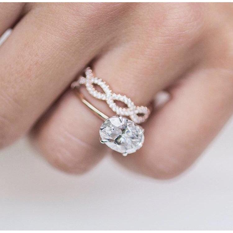 4.0CT East-West Oval Moissanite Solitaire Engagement Ring