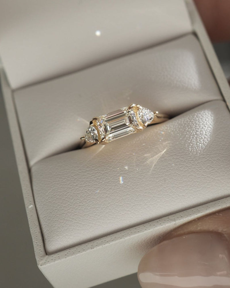 1.0 CT Emerald E/VS1 CVD Diamond Three Stone Style Engagement Ring