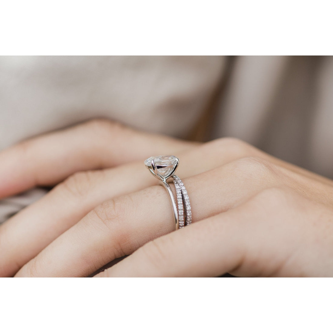 2.70CT Oval Moissanite Solitaire Diamond Engagement Ring