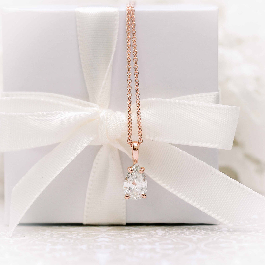 0.50CT-1.0CT Pear Cut Moissanite Solitaire Layering Necklace