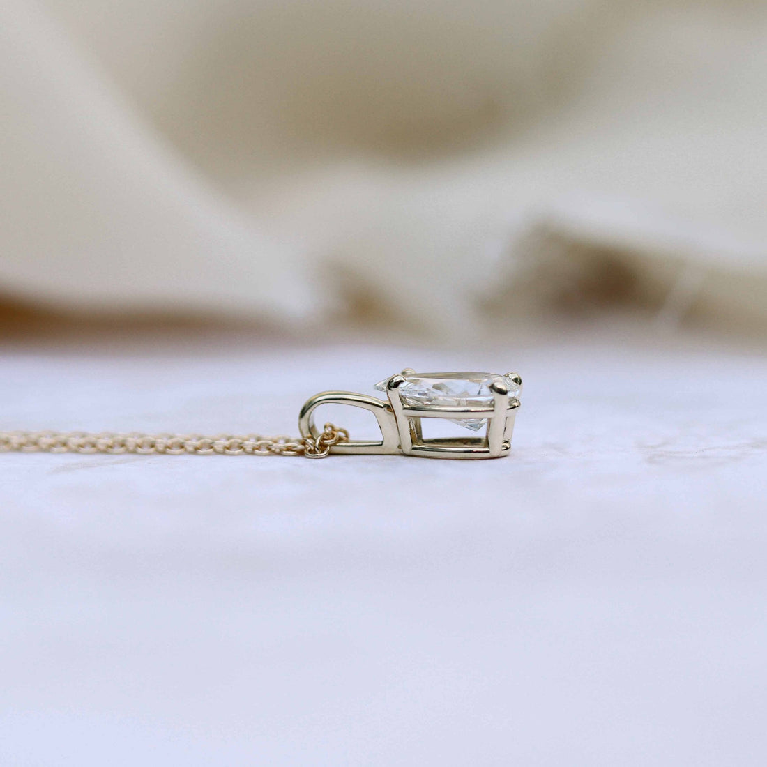 0.50CT-1.0CT Pear Cut Moissanite Solitaire Layering Necklace