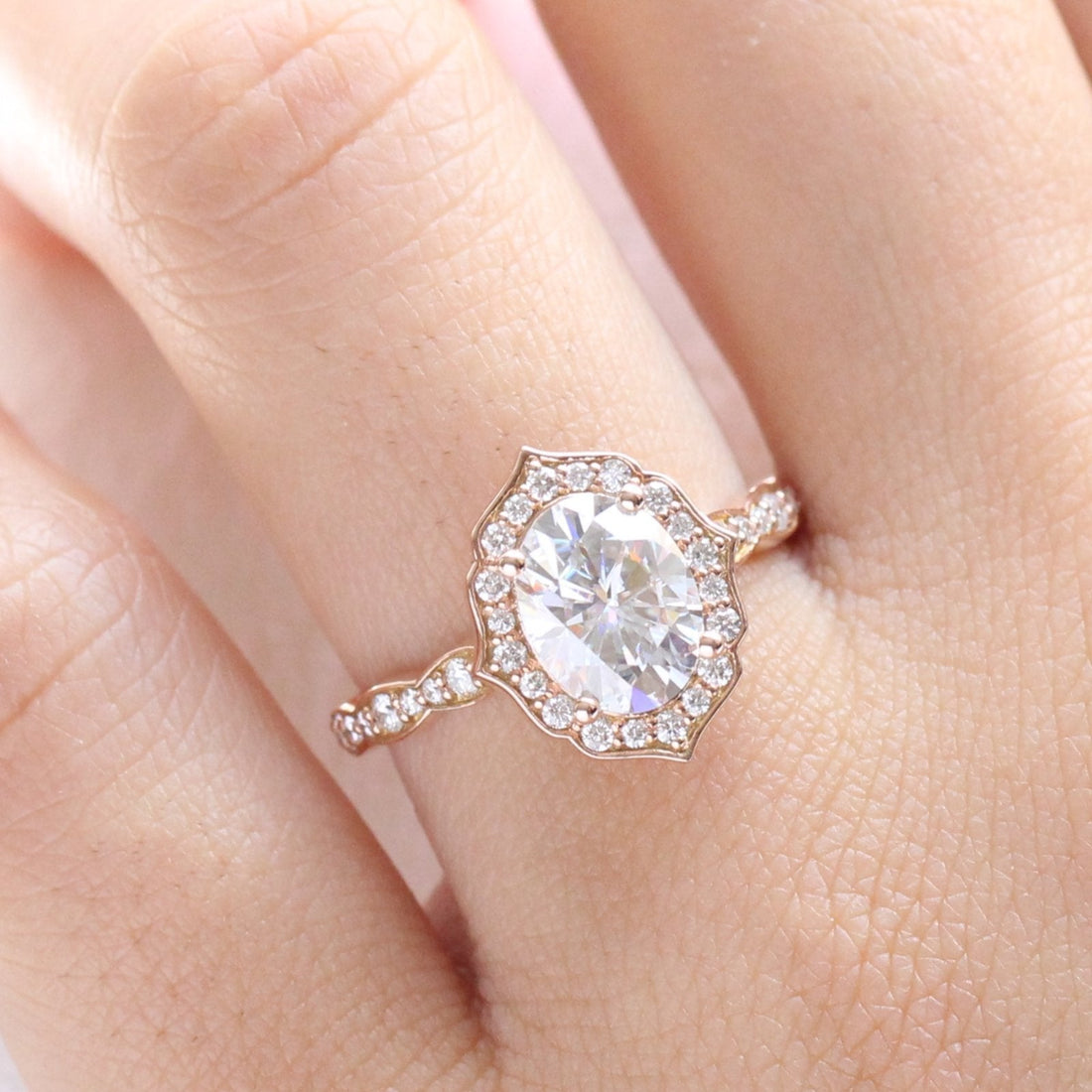2.0CT Oval Cut Moissanite Vintage Halo Engagement Ring