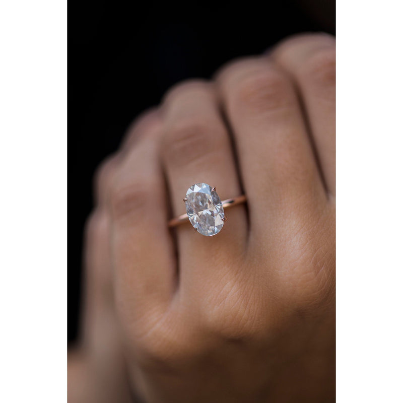 4.0CT Elongated Oval Moissanite Solitaire Diamond Engagement Ring