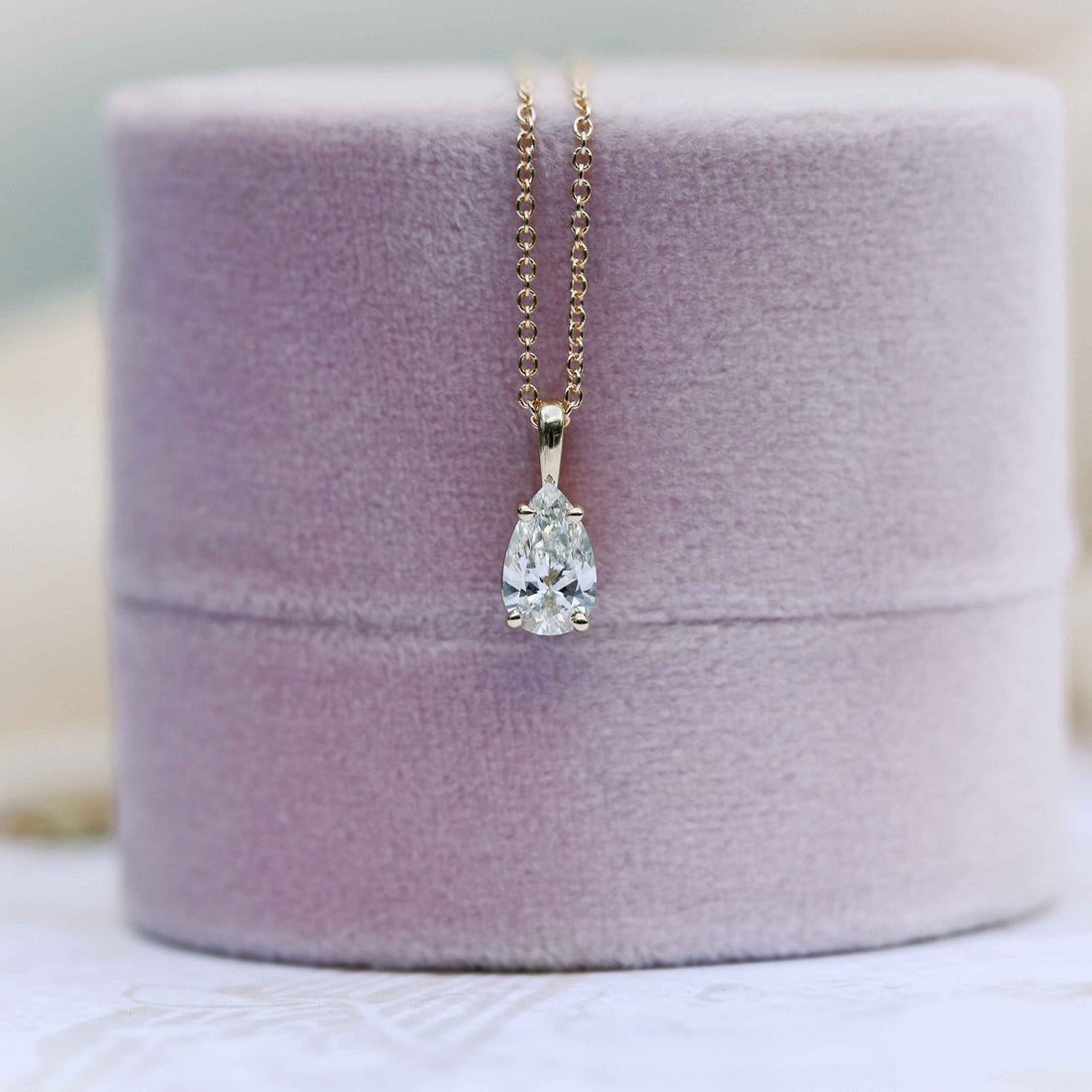 0.50CT-1.0CT Pear Cut Moissanite Solitaire Layering Necklace