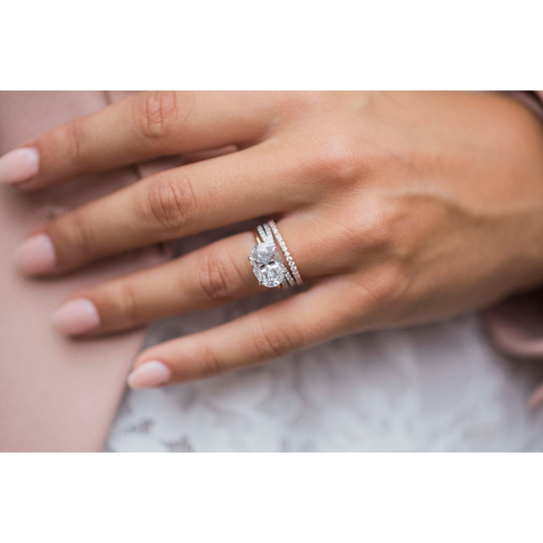 4.0CT East-West Oval Moissanite Solitaire Engagement Ring
