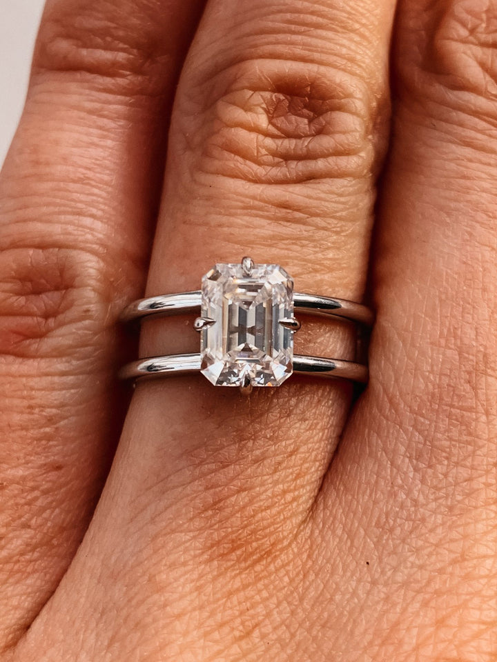 2.50 CT Emerald Moissanite Solitaire Double Band Engagement Ring