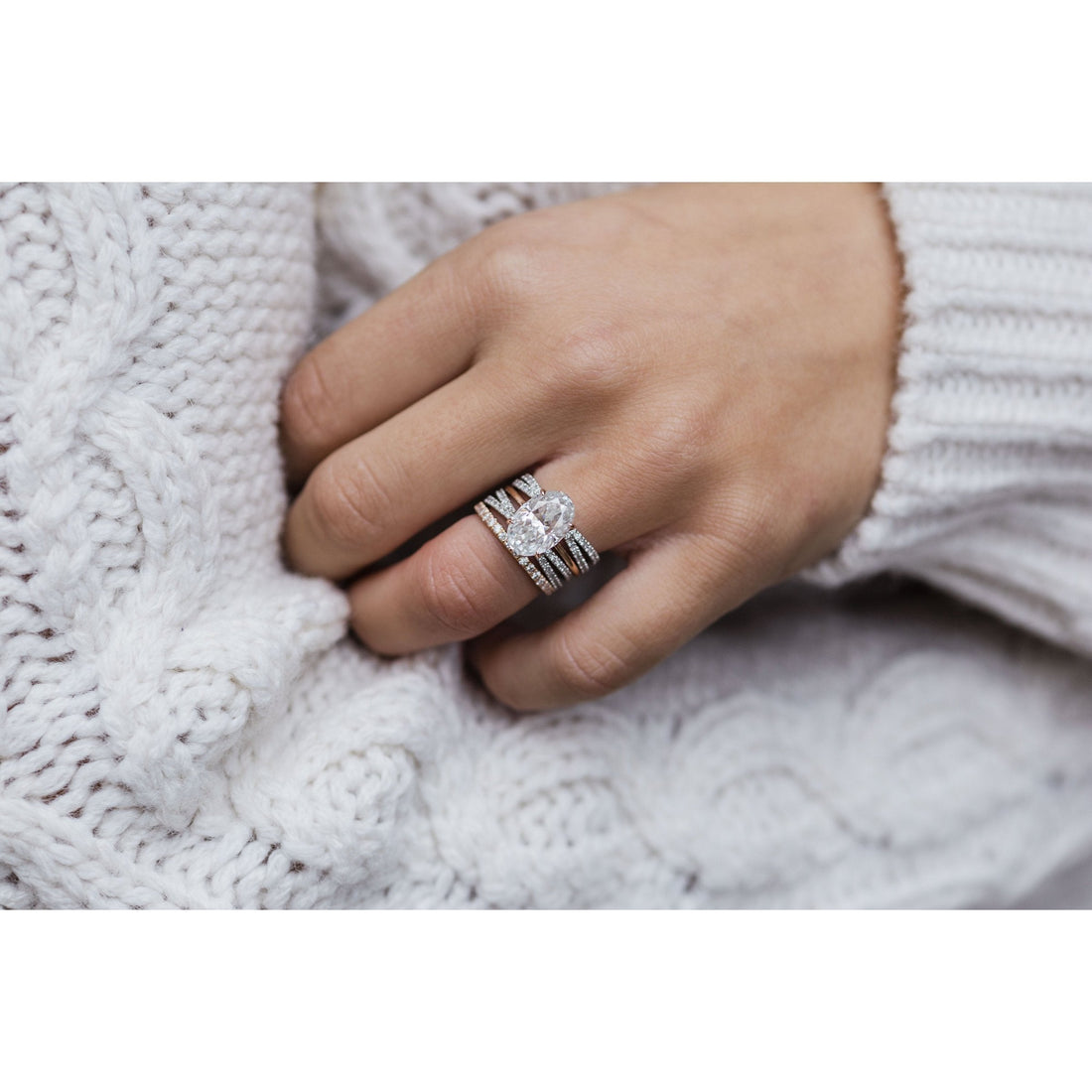 4.0CT Elongated Oval Moissanite Solitaire Diamond Engagement Ring
