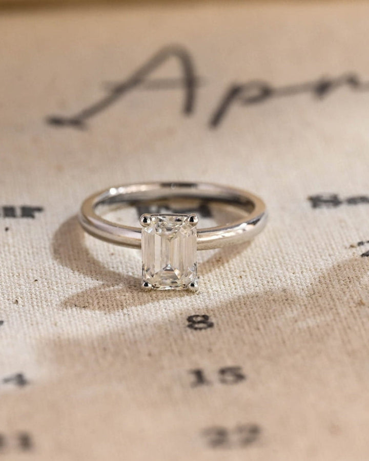 1.0-3.0 CT Emerald CVD Diamond Solitaire Engagement Ring