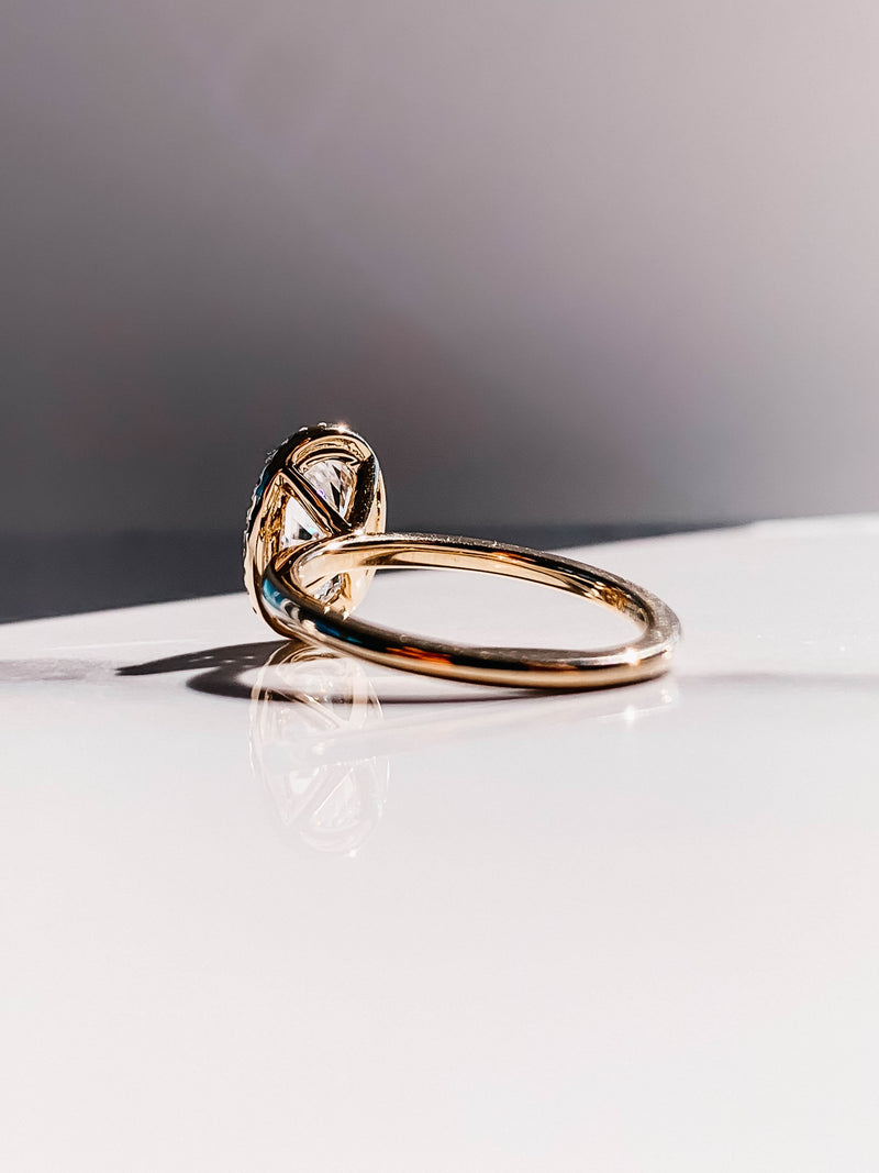 2.0CT Oval Cut Moissanite Halo Engagement Ring