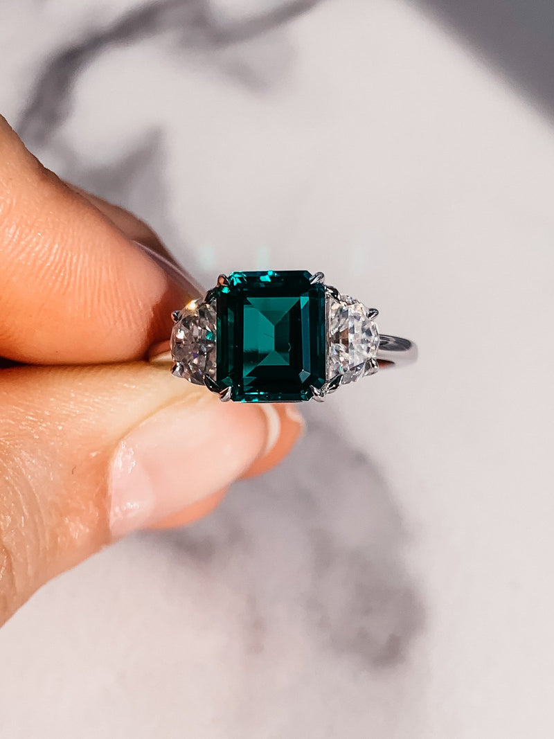3.0CT Emerald Moissanite Green Three Stones Engagement Ring
