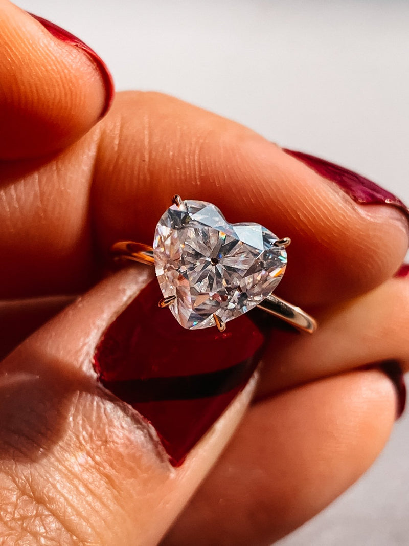 2.0 CT Heart Cut Moissanite Solitaire Diamond Engagement Ring