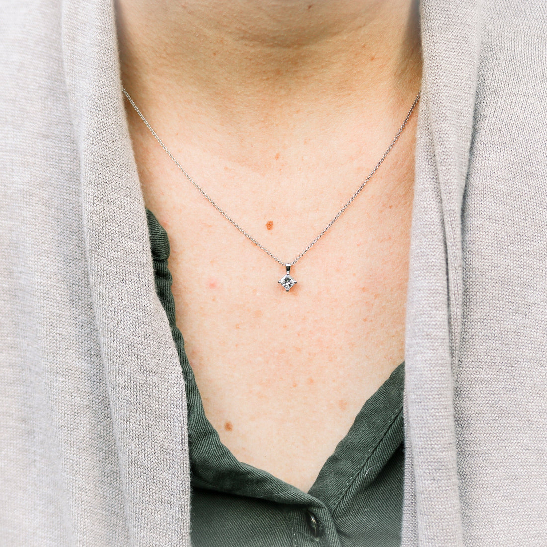 0.50CT-1.0CT Princess Cut Moissanite Solitaire Layering Necklace