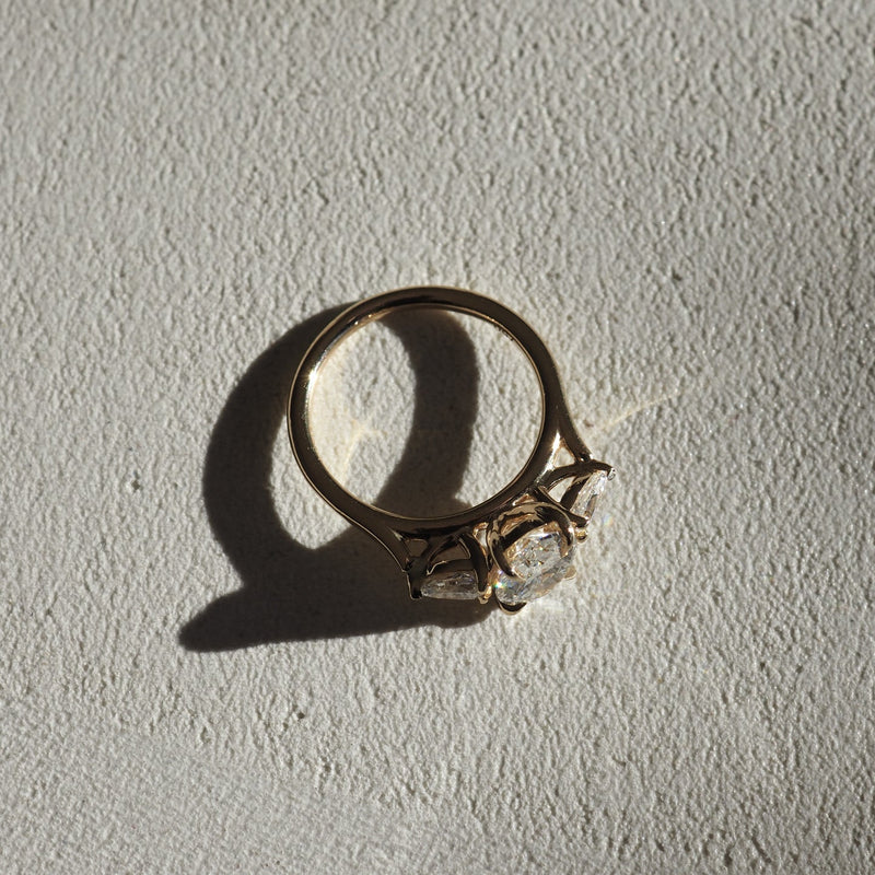 1.0 CT Oval E/VS1 CVD Diamond Three Stone Style Engagement Ring