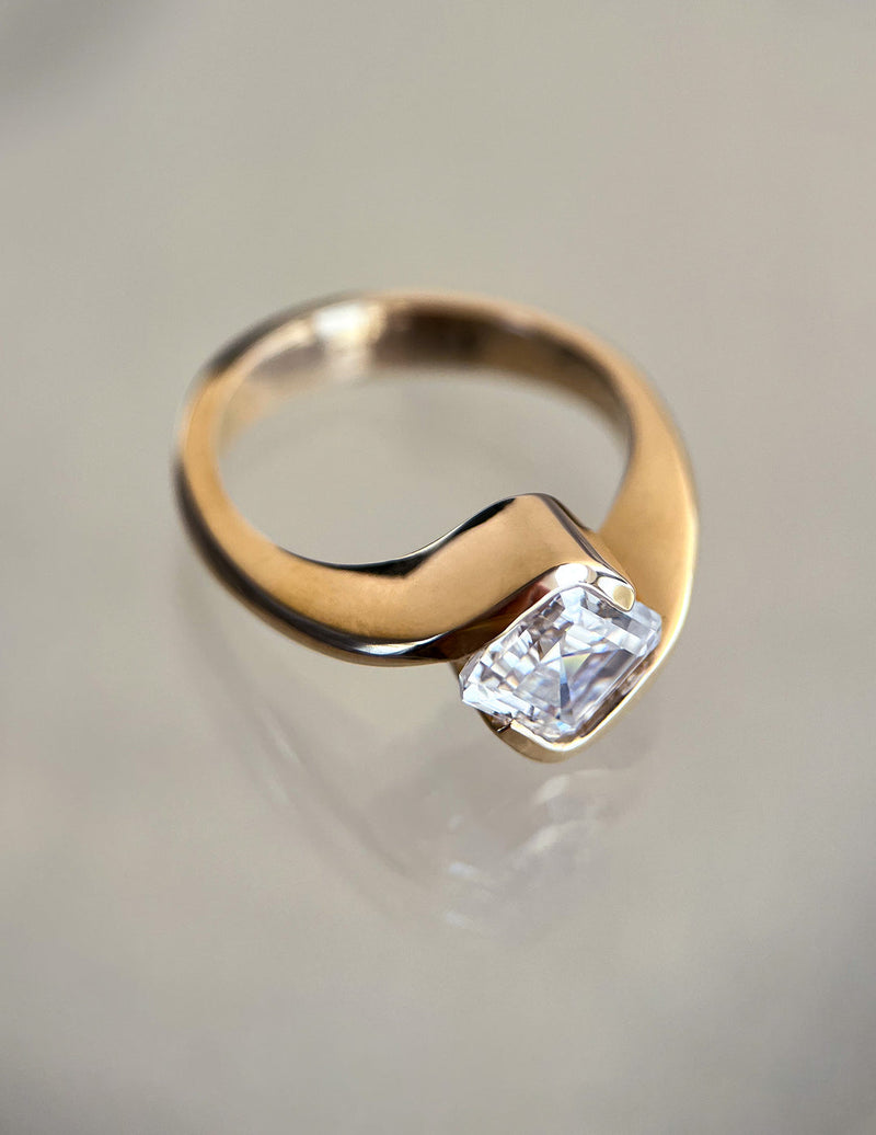 1.0CT-2.0CT Asscher Cut Moissanite Antique Engagement Ring