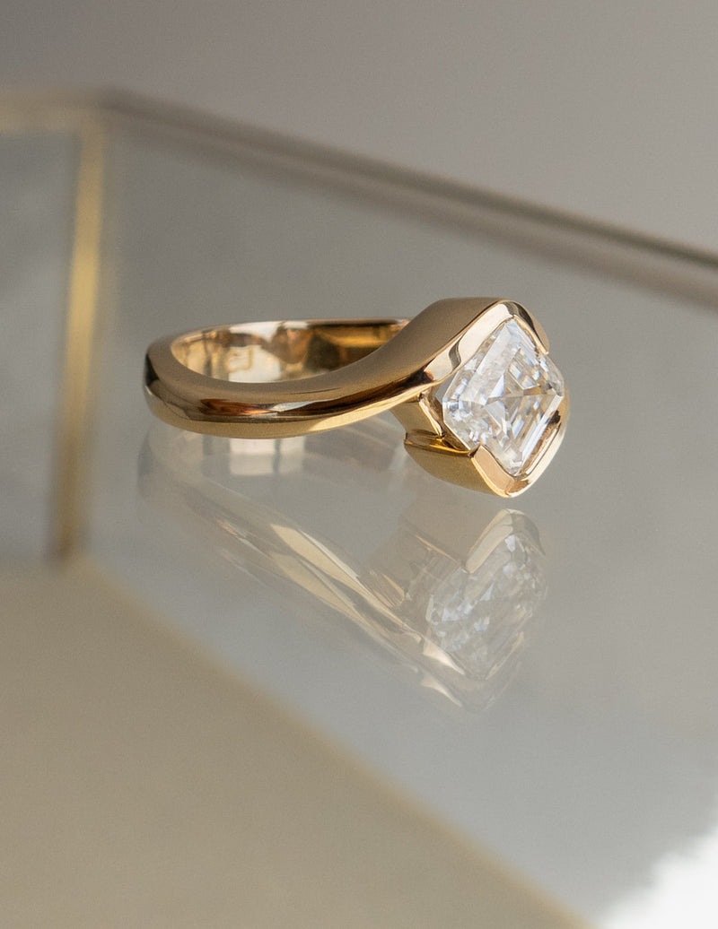 1.0CT-2.0CT Asscher Cut Moissanite Antique Engagement Ring