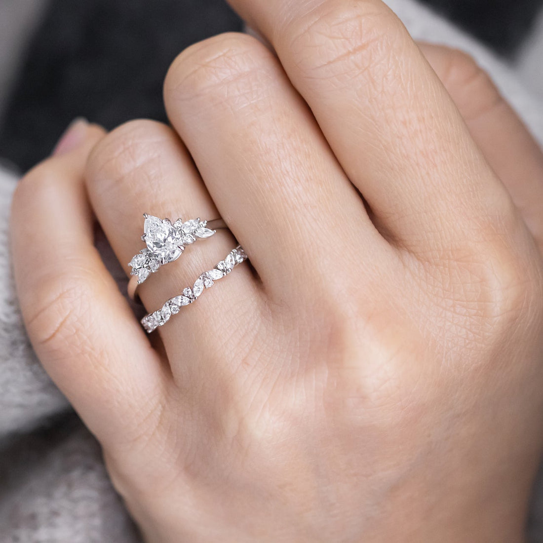 1.33CT Pear Cut Moissanite Cluster Engagement Ring