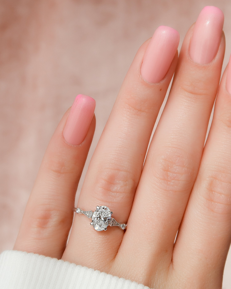 2.0 -4.0 CT Oval Cut CVD Diamond Cluster Engagement Ring