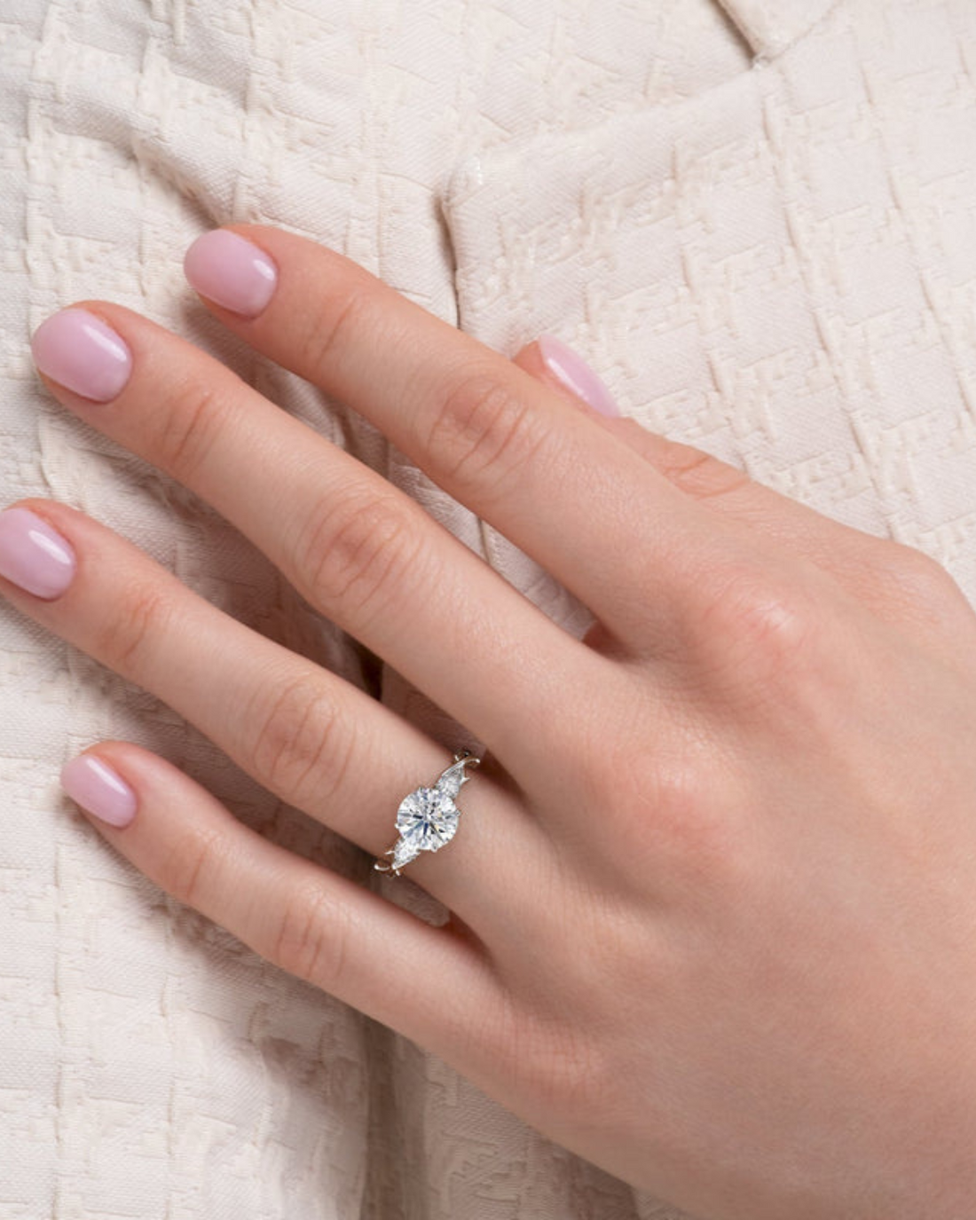 2.0 - 4.0 CT Round Cut CVD Diamond Twig Setting Engagement Ring