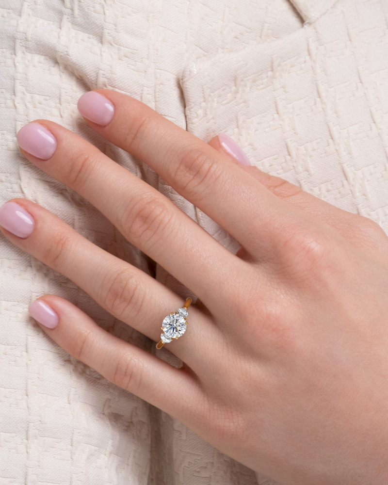 2.0 - 4.0 CT Round Cut CVD Diamond Three Stone Engagement Ring