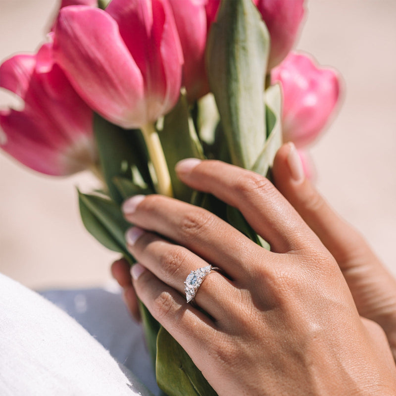 1.25CT Round Cut Cluster Moissanite Engagement Ring