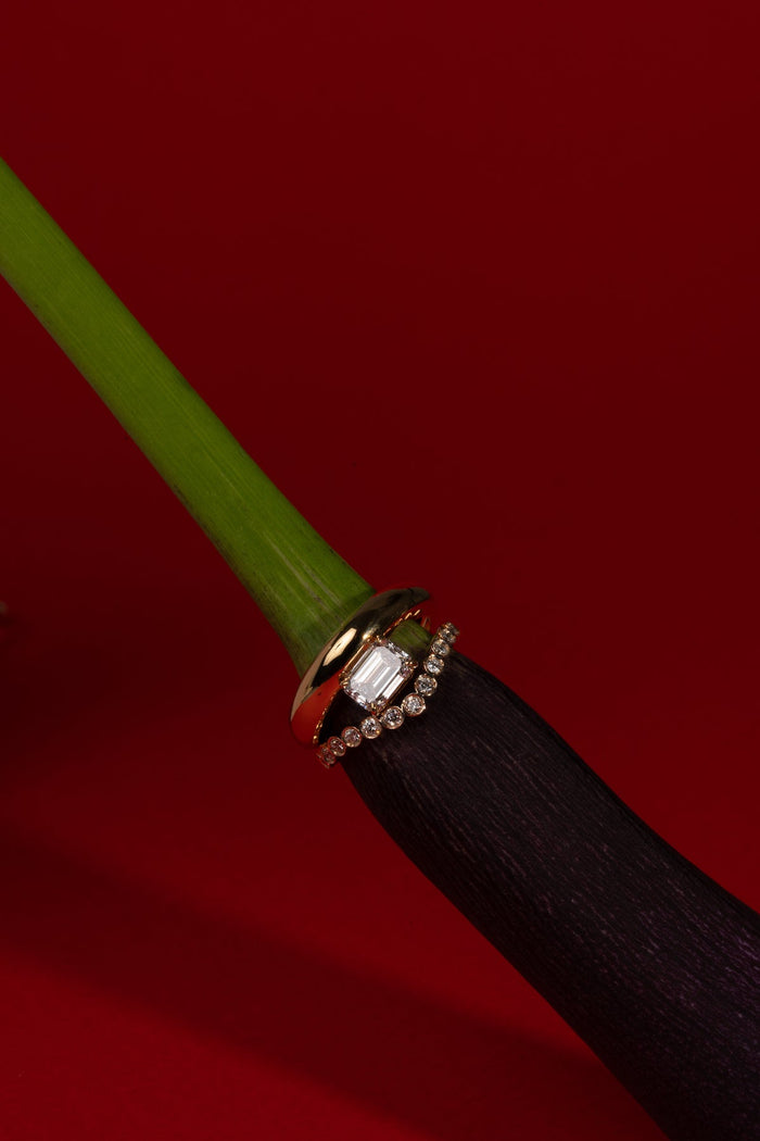 1.0CT-2.0CT East West Emerald Cut Moissanite Diamond Dome Engagement Ring