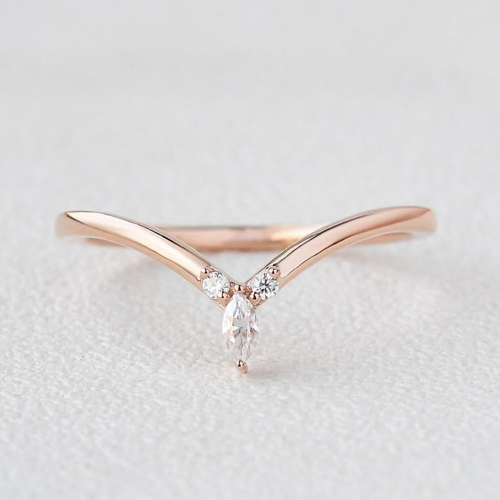 🎁 0.10CTW Round & Marquise Cut Curved Stacking Moissanite Wedding Band (100% off)