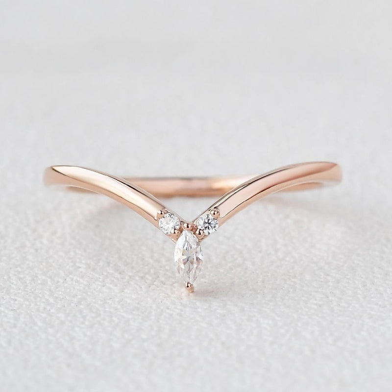 🎁 0.10CTW Round & Marquise Cut Curved Stacking Moissanite Wedding Band (100% off)