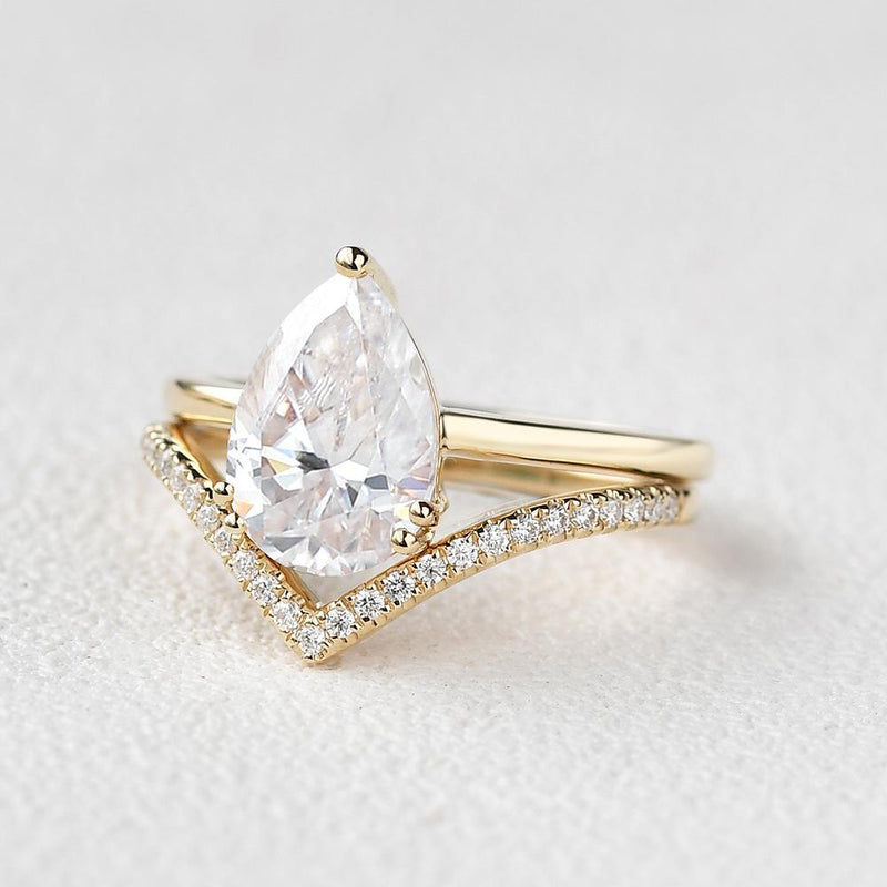 1.80CT Pear Moissanite Solitaire Bridal Ring Set