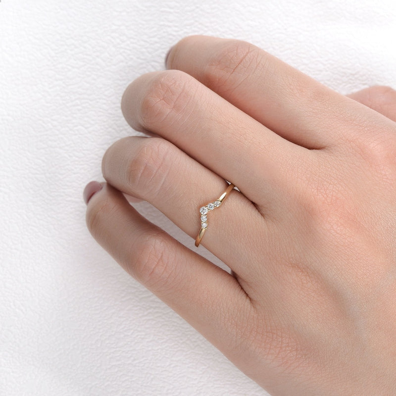 1.3 MM Round Brilliant Cut V Curved Moissanite Wedding Band