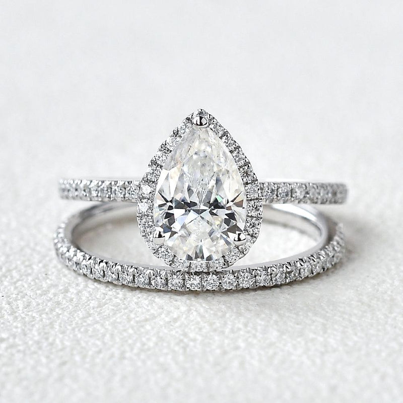 1.33CT Pear Cut Moissanite Halo Bridal Ring Set