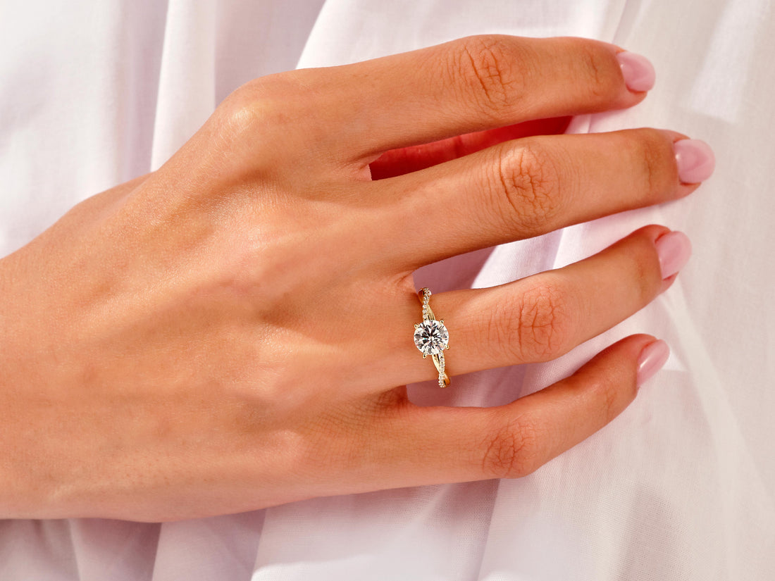 Twist Moissanite Engagement Ring (1.00 CT)
