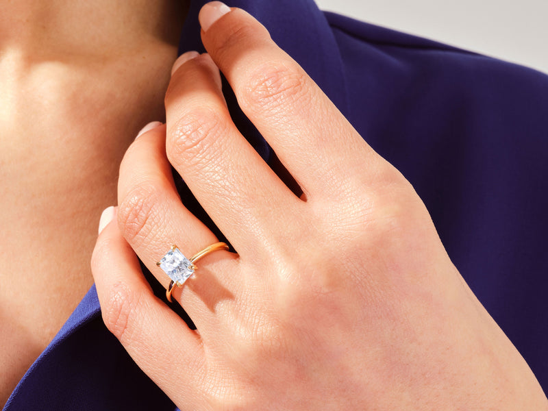 Radiant Cut Solitaire Moissanite Engagement Ring (1.50 CT)