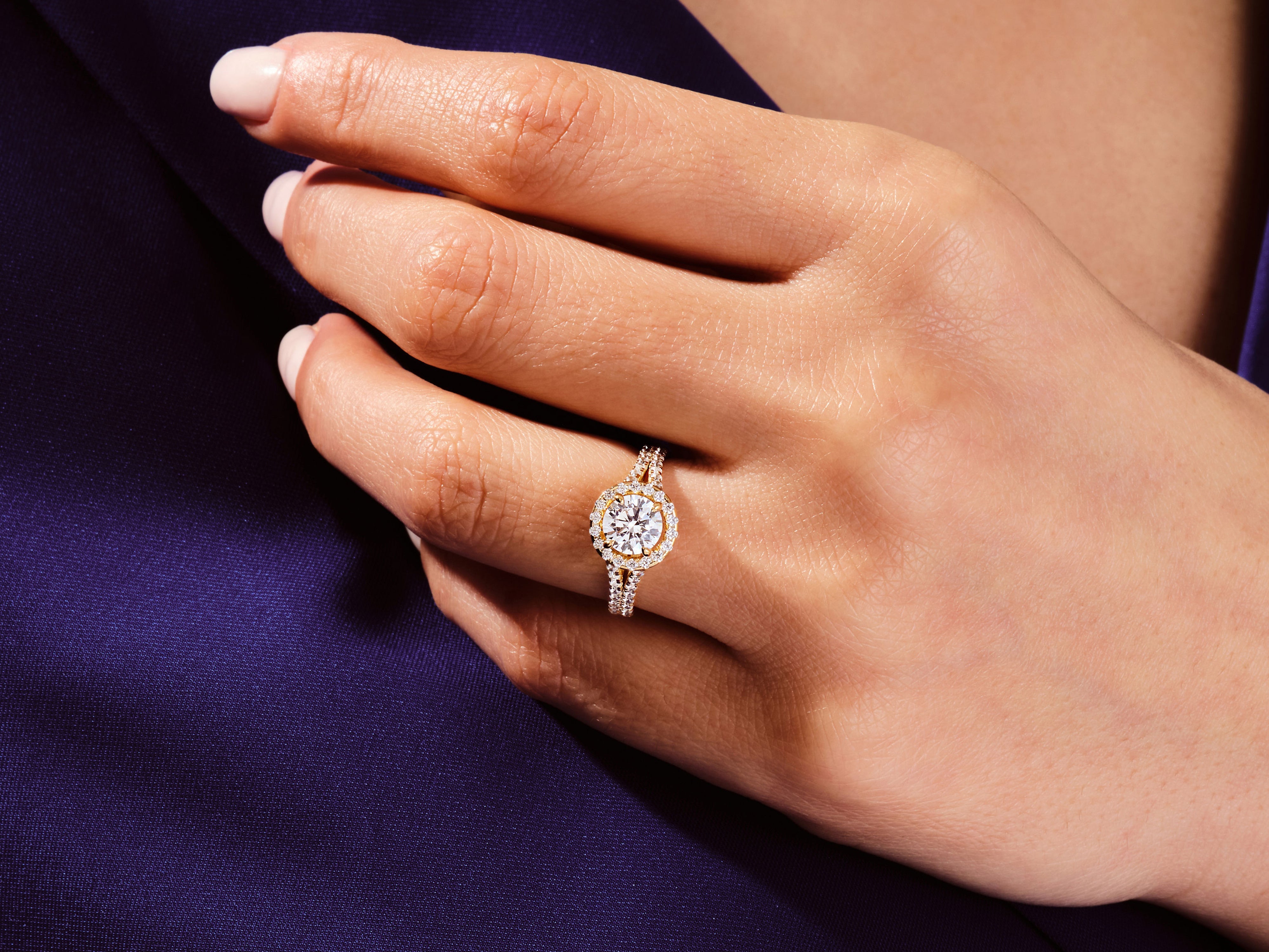 Split Double Band Halo Moissanite Engagement Ring (1.00 CT)