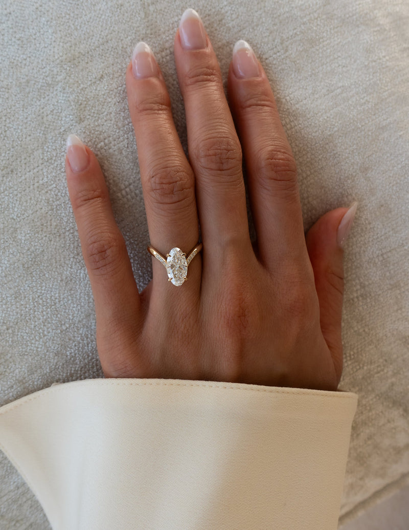 1.50CT-2.50CT Elongated Oval Cut Moissanite Pave Diamond Eve Engagement Ring