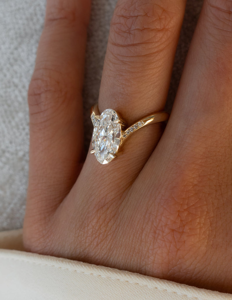 1.50CT-2.50CT Elongated Oval Cut Moissanite Pave Diamond Eve Engagement Ring