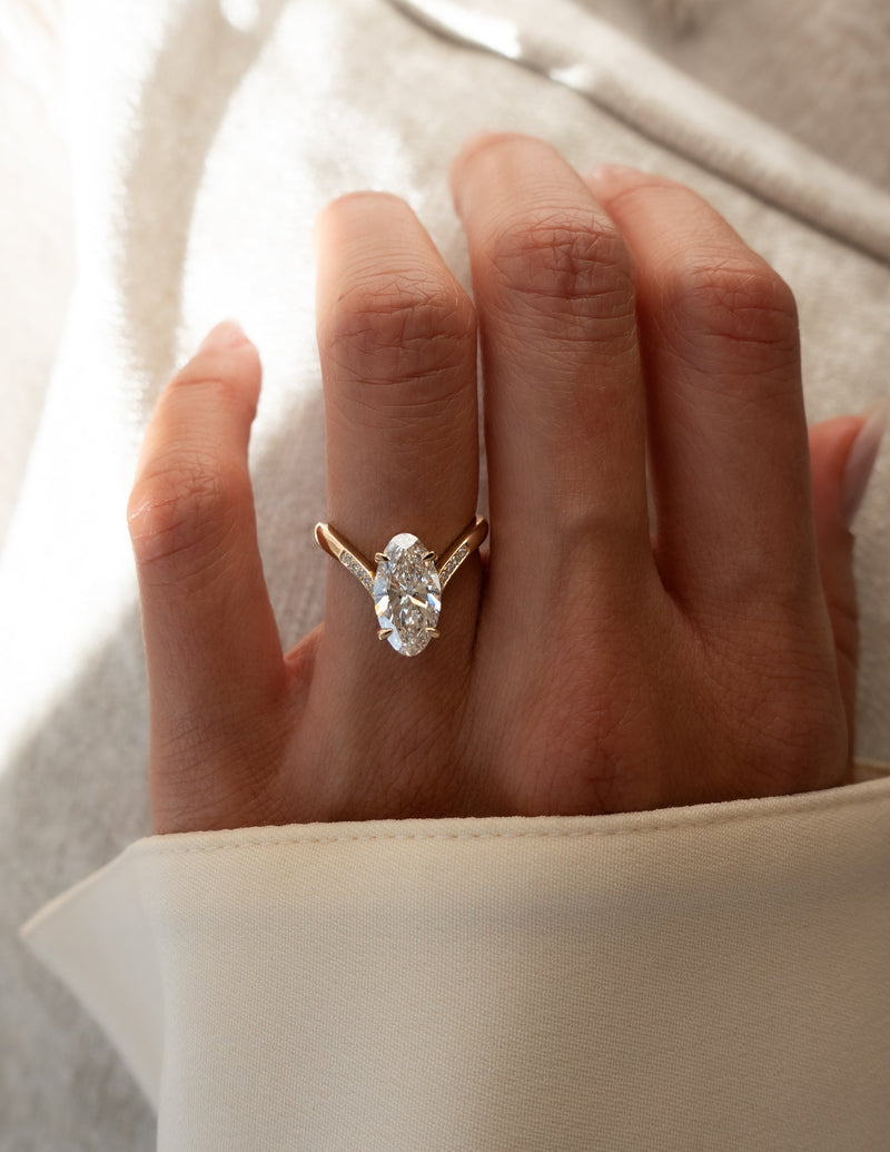 1.50CT-2.50CT Elongated Oval Cut Moissanite Pave Diamond Eve Engagement Ring