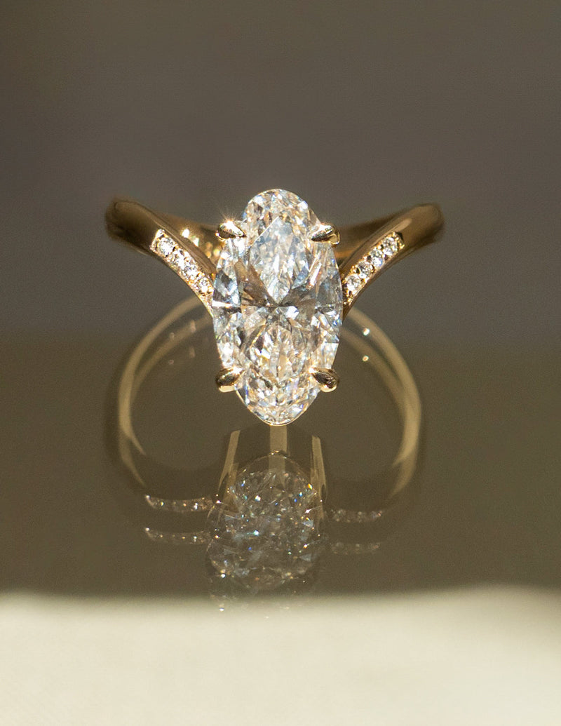 1.50CT-2.50CT Elongated Oval Cut Moissanite Pave Diamond Eve Engagement Ring