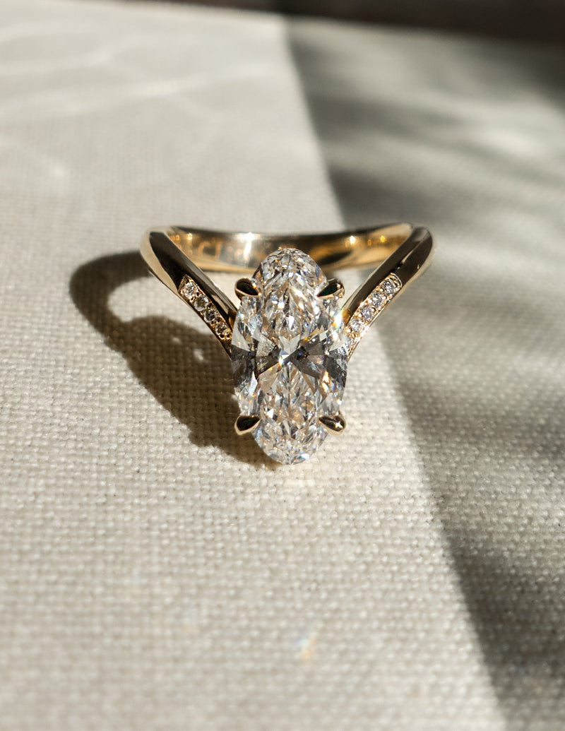 1.50CT-2.50CT Elongated Oval Cut Moissanite Pave Diamond Eve Engagement Ring