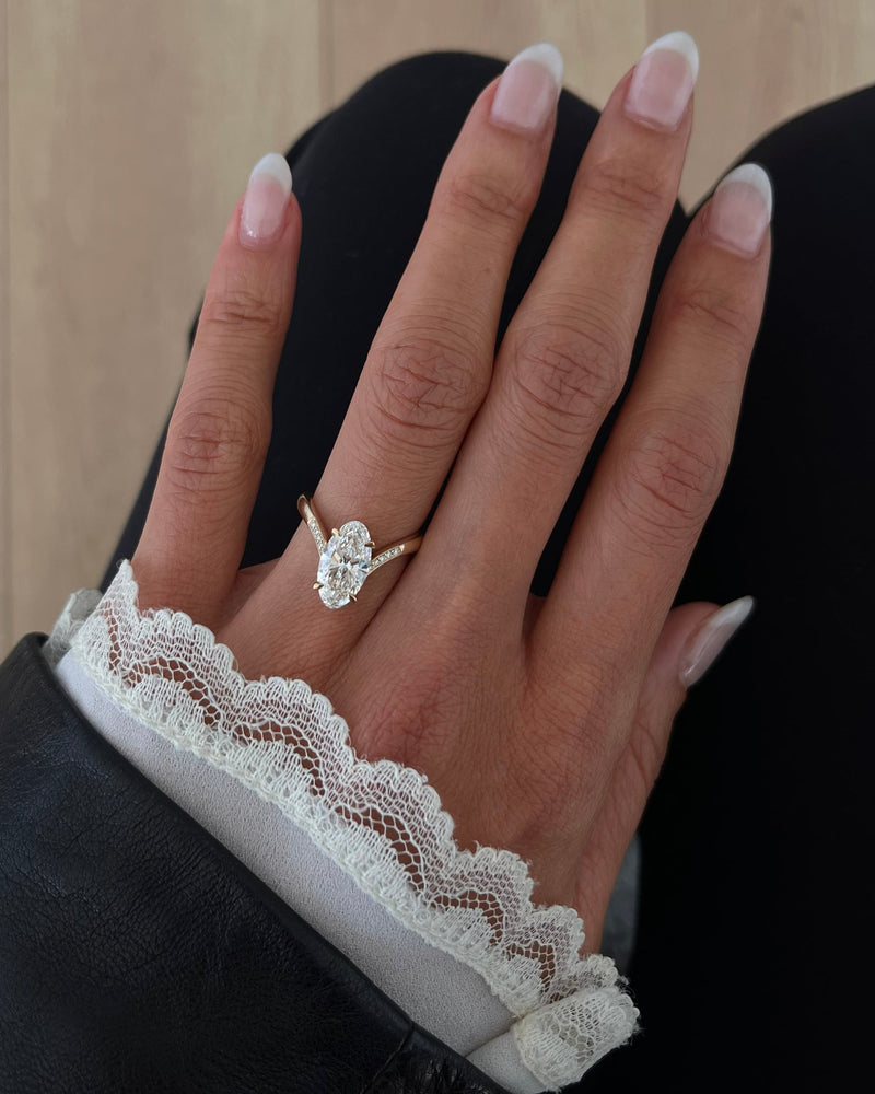 1.50CT-2.50CT Elongated Oval Cut Moissanite Pave Diamond Eve Engagement Ring