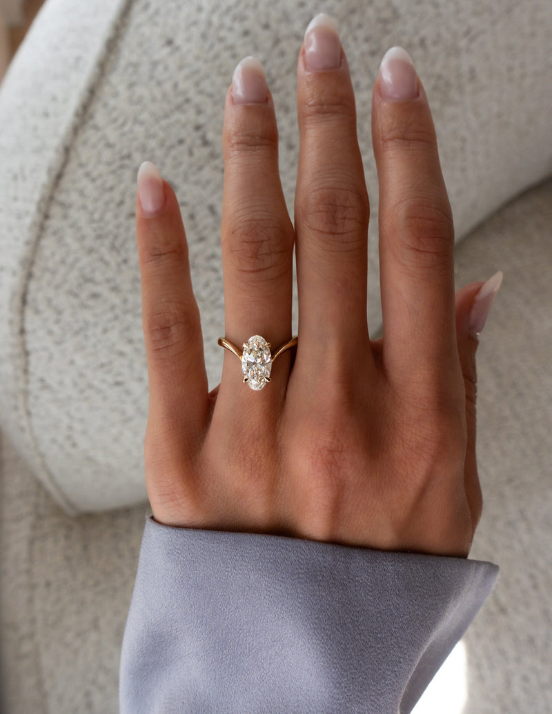 1.50CT-2.50CT Elongated Oval Cut Moissanite Diamond Eve Engagement Ring